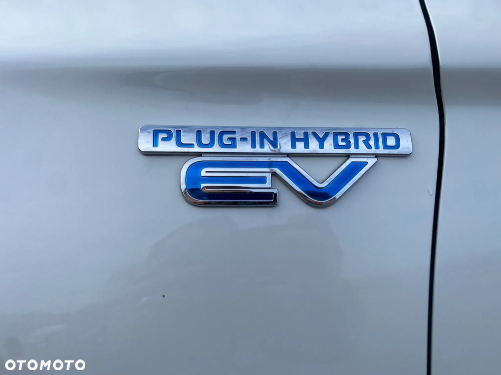Mitsubishi Outlander ver-2-4-4wd-plug--in-hybrid-diamantplus - 15