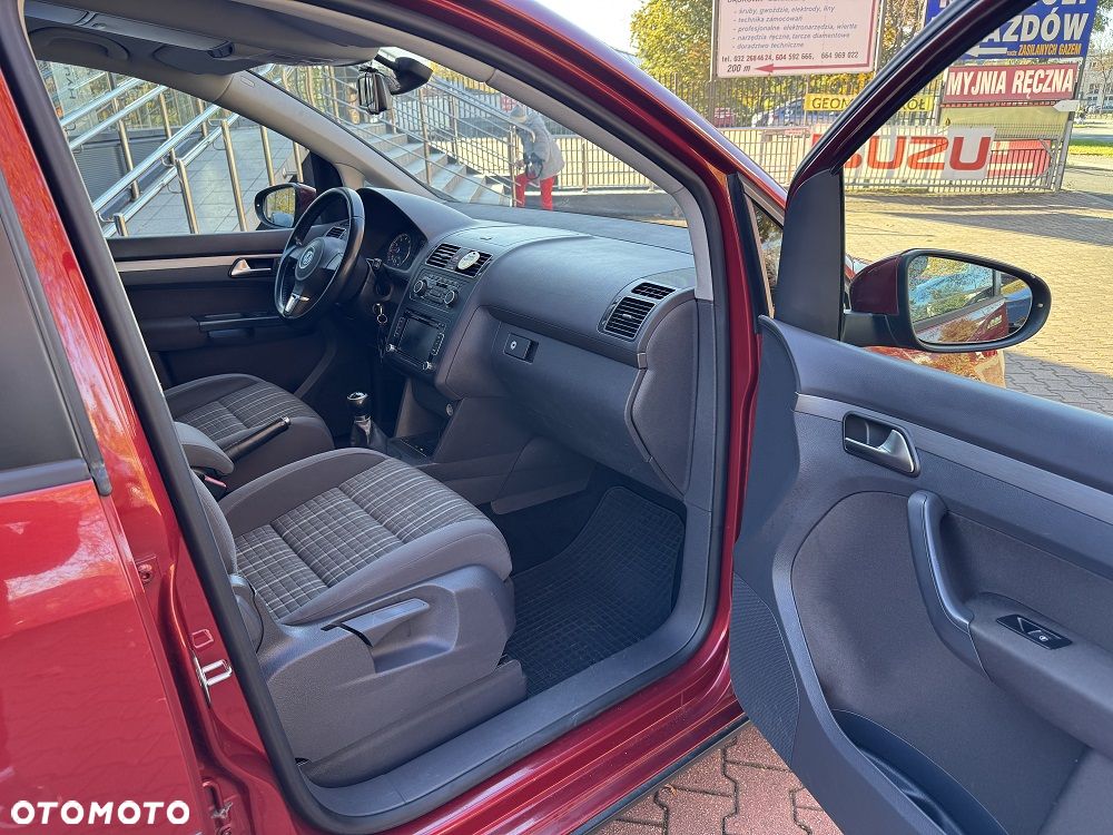 Volkswagen Touran 1.4 TSI Cross - 17