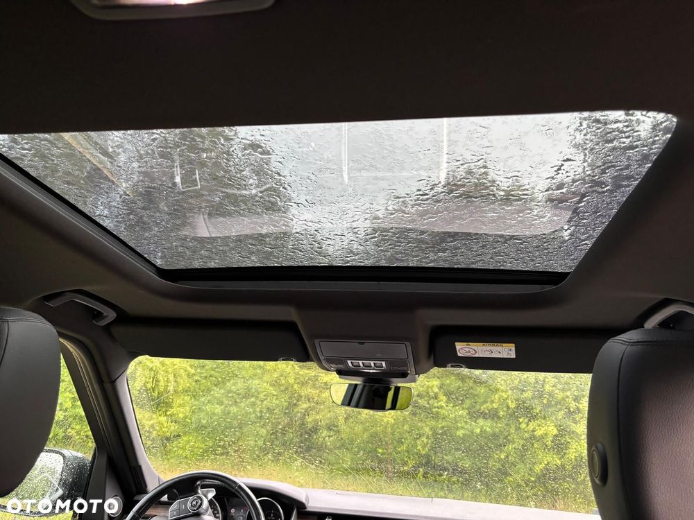 Land Rover Discovery 3.0 TD6 HSE - 9
