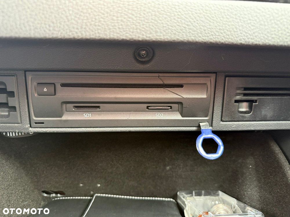 Volkswagen Golf 2.0 TDI (BlueMotion Technology) Highline - 32