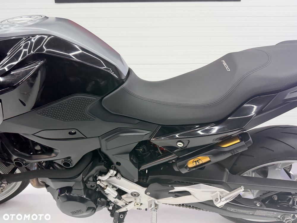 BMW R - 12