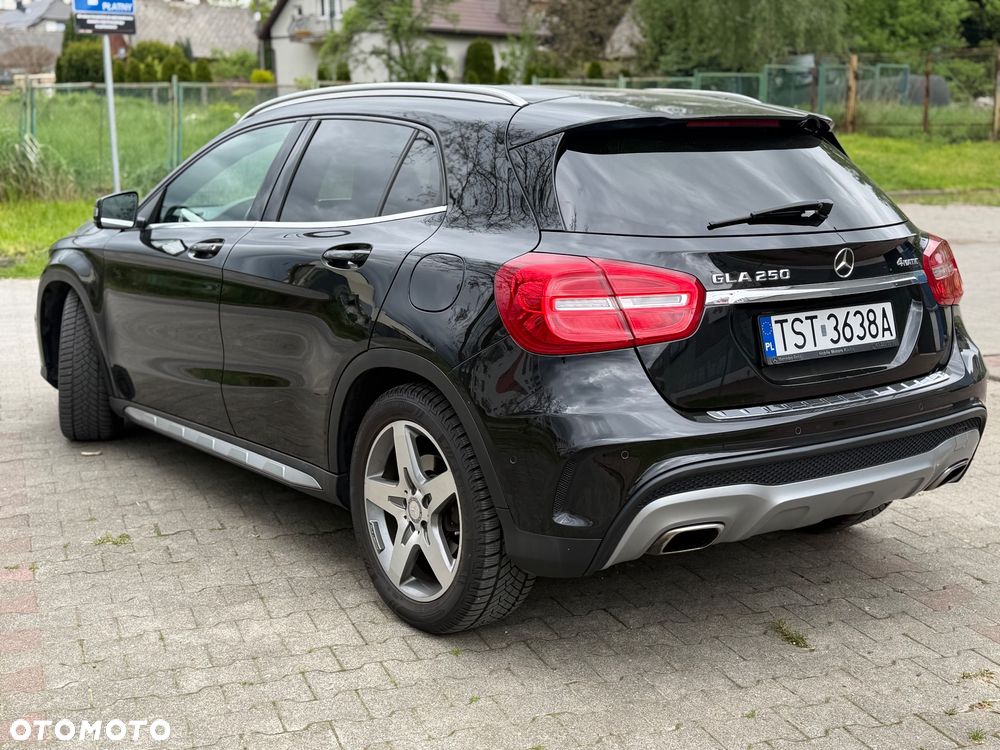 Mercedes-Benz GLA 250 4-Matic - 6