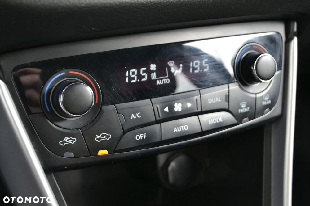 Suzuki SX4 S-Cross 1.4 T Premium 4WD - 25