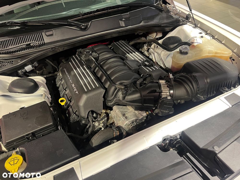 Dodge Challenger 6.4 Scat Pack - 13