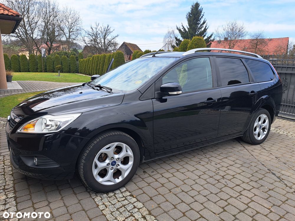 Ford Focus 1.6 16V Ambiente - 16