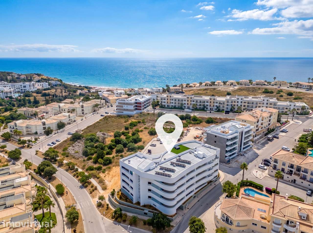 Apartamento Novo de Luxo a Poucos Passos da Praia em Porte de Mos, Lag - Grande imagem: 4/36