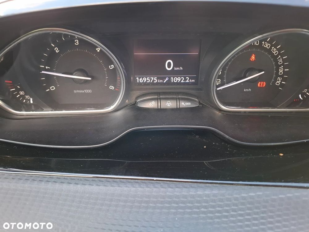 Peugeot 2008 e-HDi FAP 92 STOP & START Allure - 14