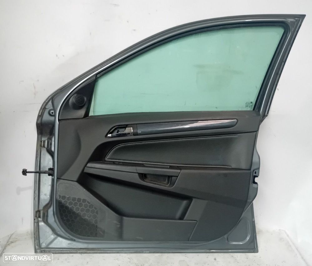 Porta frente direita OPEL Astra H Caravan (L35) - 2