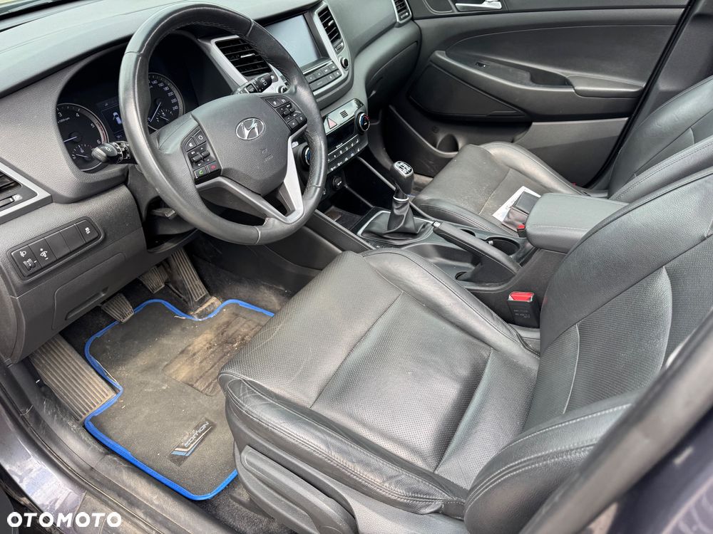 Hyundai Tucson 1.7 CRDI BlueDrive Comfort 2WD - 10