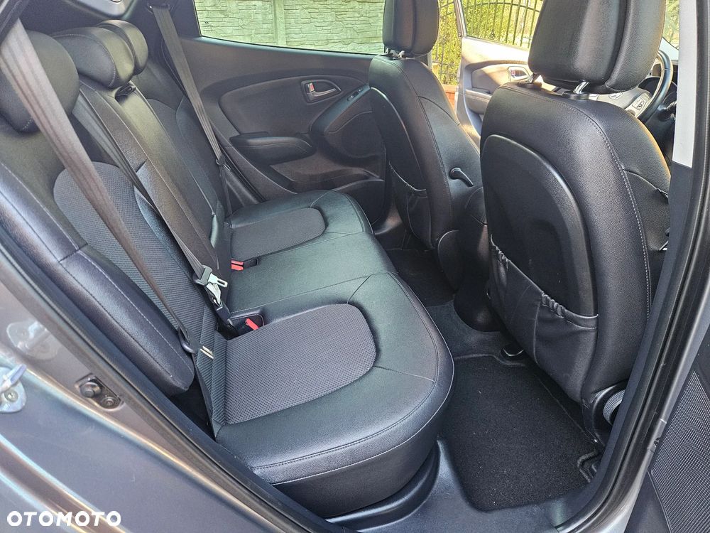 Hyundai ix35 1.6 2WD blue Trend - 24