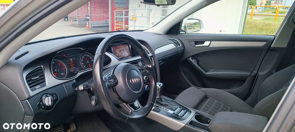 Audi A4 Limousine 2.0 TDI Limited Edition Multitr - 7