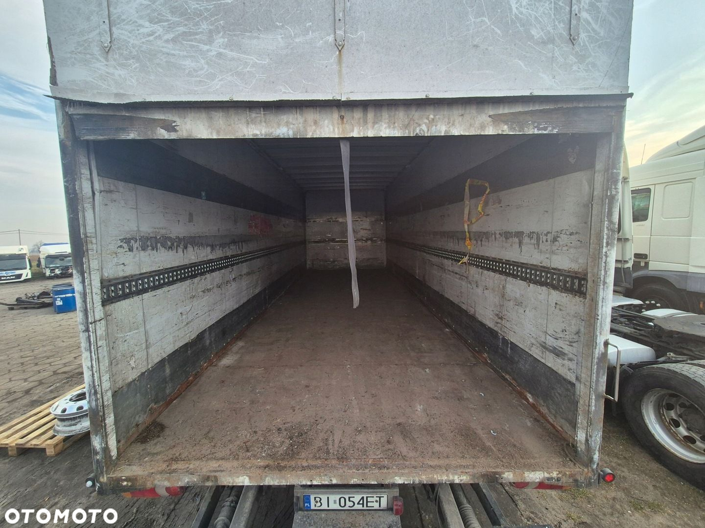 ZABUDOWA KONTENER PAKA SKRZYNIA ŁADUNKOWA MAGAZYN GARAŻ DAF 7,50X2,50X2,40 - 5