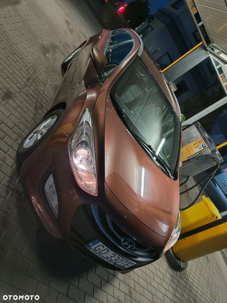 Hyundai i30 blue Kombi 1.6 CRDi Classic - 29