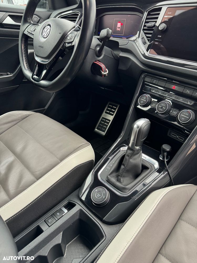 Volkswagen T-Roc - 16