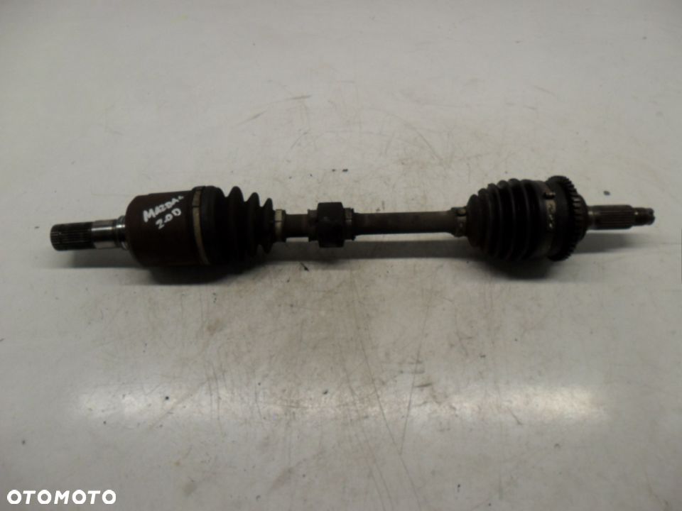 MAZDA 6 02-05 KOMBI 2.0 D PÓŁOŚ LEWA LEWY PRZÓD PRZEDNIA