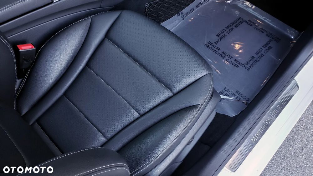 Mercedes-Benz Klasa C 300 7G-TRONIC AMG Line - 17