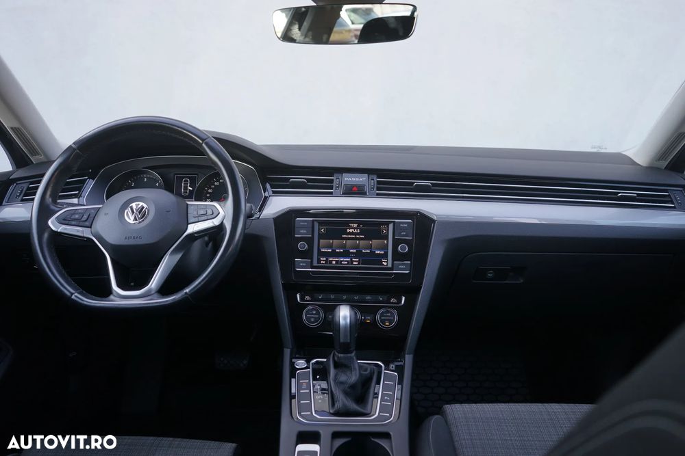 Volkswagen Passat - 22