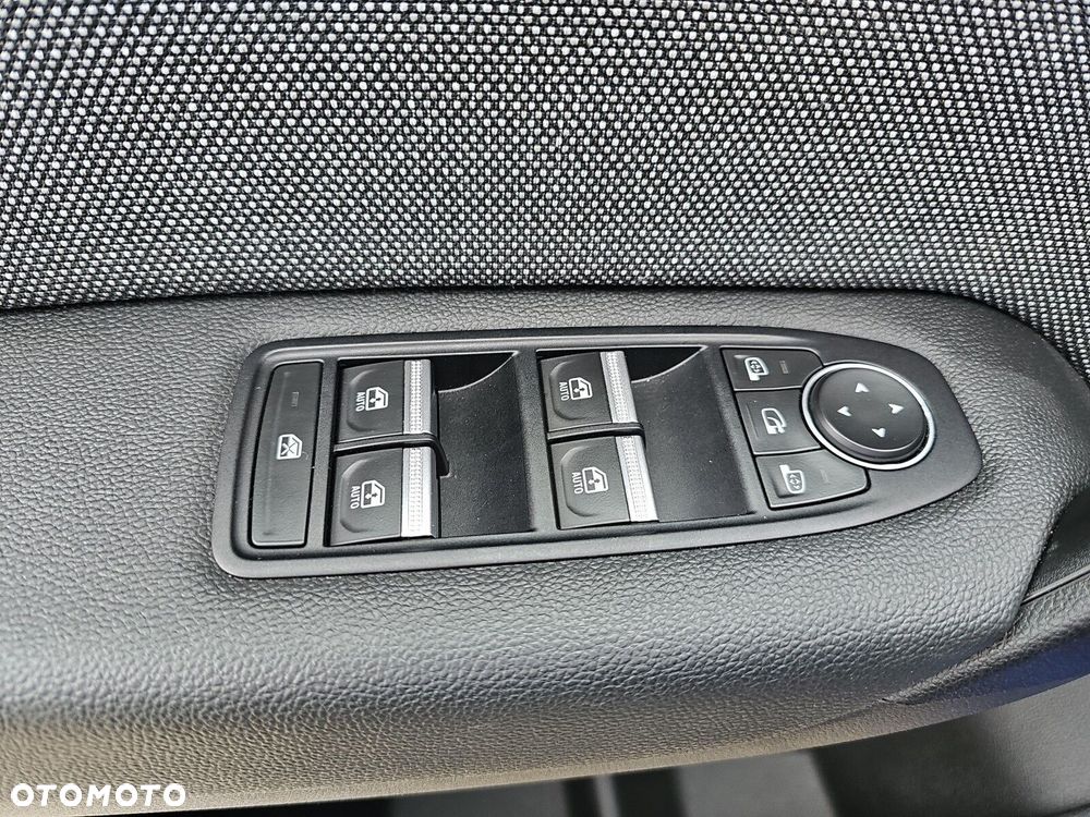 Renault Captur - 16