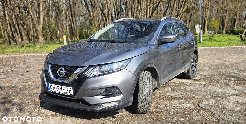 Nissan Qashqai 1.3 DIG-T N-Connecta DCT - 2