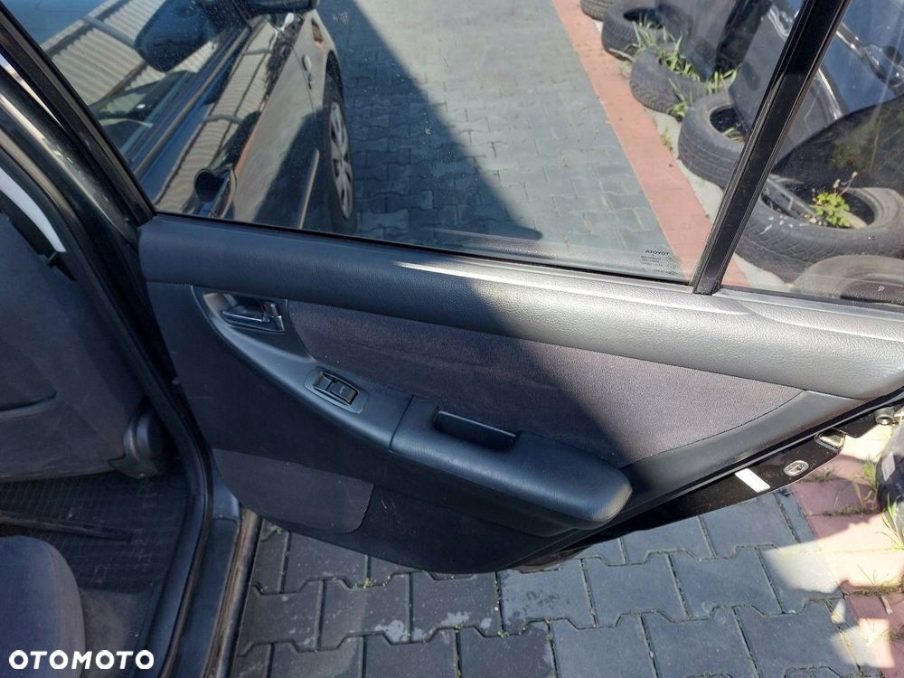 FOTELE KOMPLET LEWY PRAWY KANAPA TYŁ + BOCZKI TOYOTA COROLLA E12 - 9