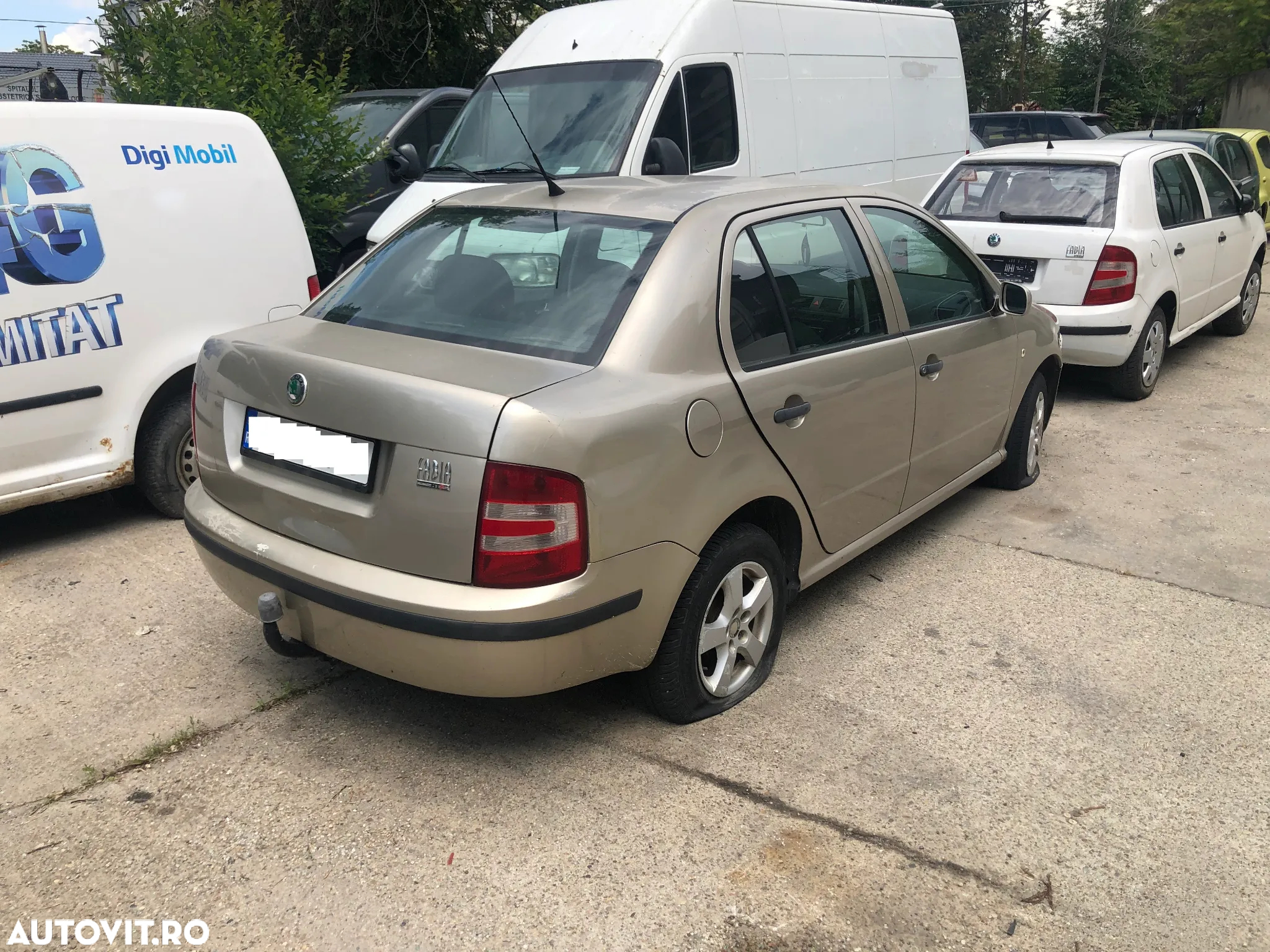 Dezmembrez Skoda Fabia 1 facelift 2006 bej auriu 1.2 benzina BME - 3