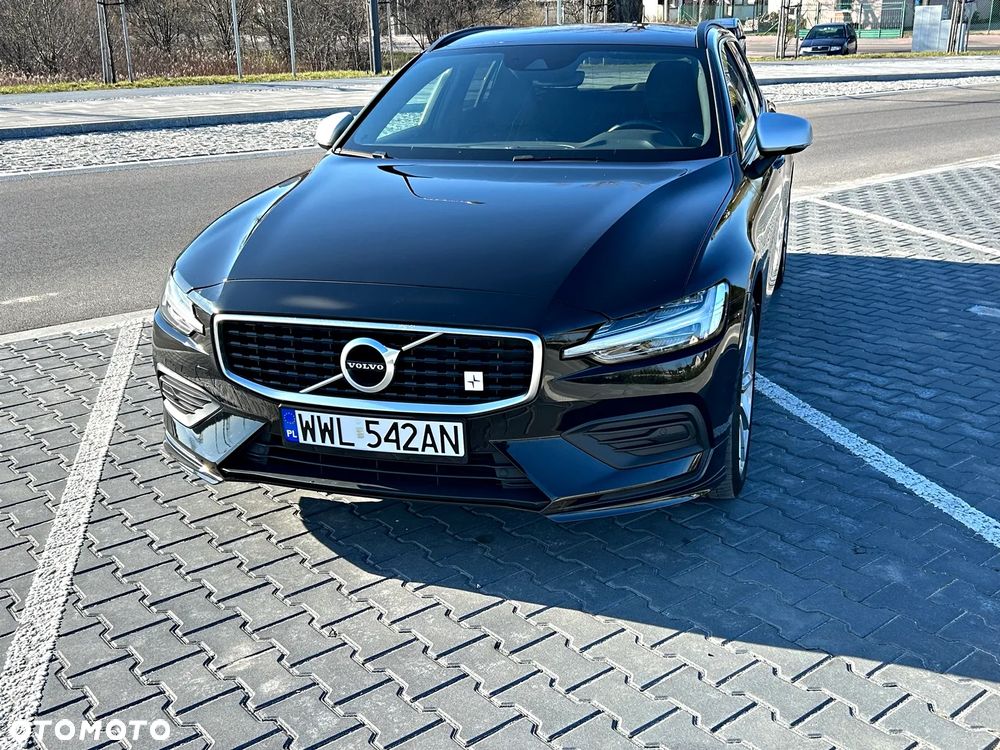 Volvo V60 T5 Momentum Pro - 2