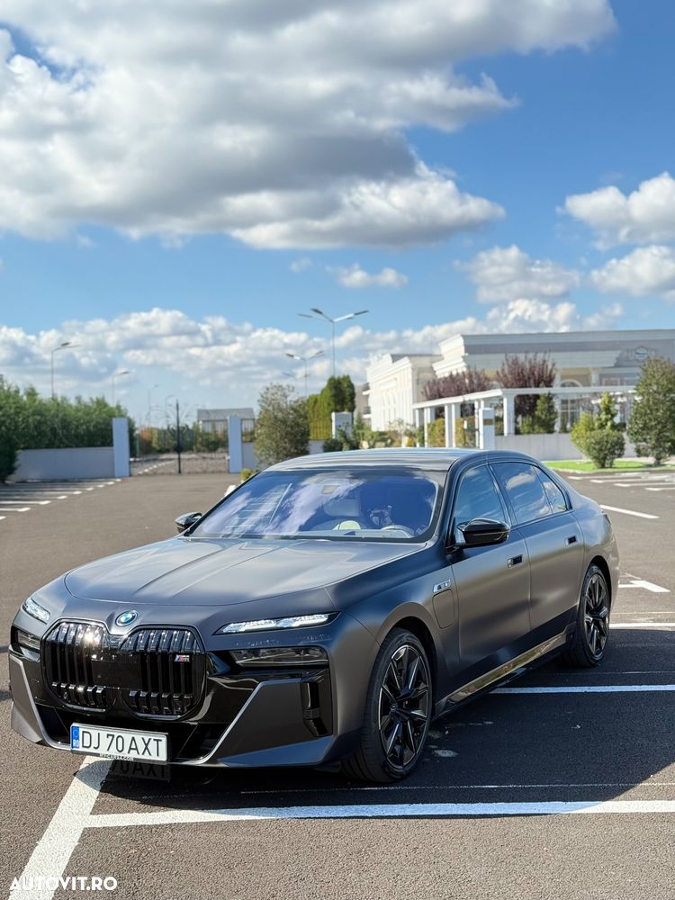 BMW M7 M760e xDrive - 2