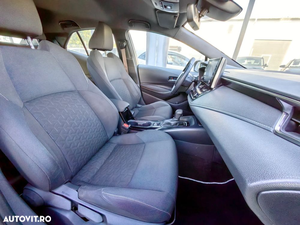 Toyota Corolla 1.8 HSD Business - 10