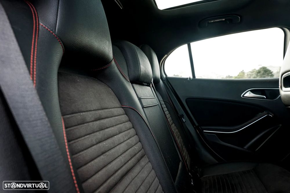 Mercedes-Benz GLA 200 d 4Matic 7G-DCT AMG Line - 11