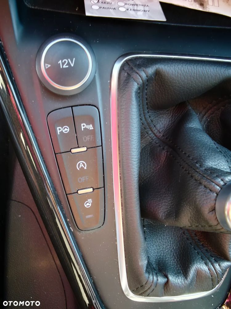 Ford Focus 1.0 EcoBoost Titanium - 12