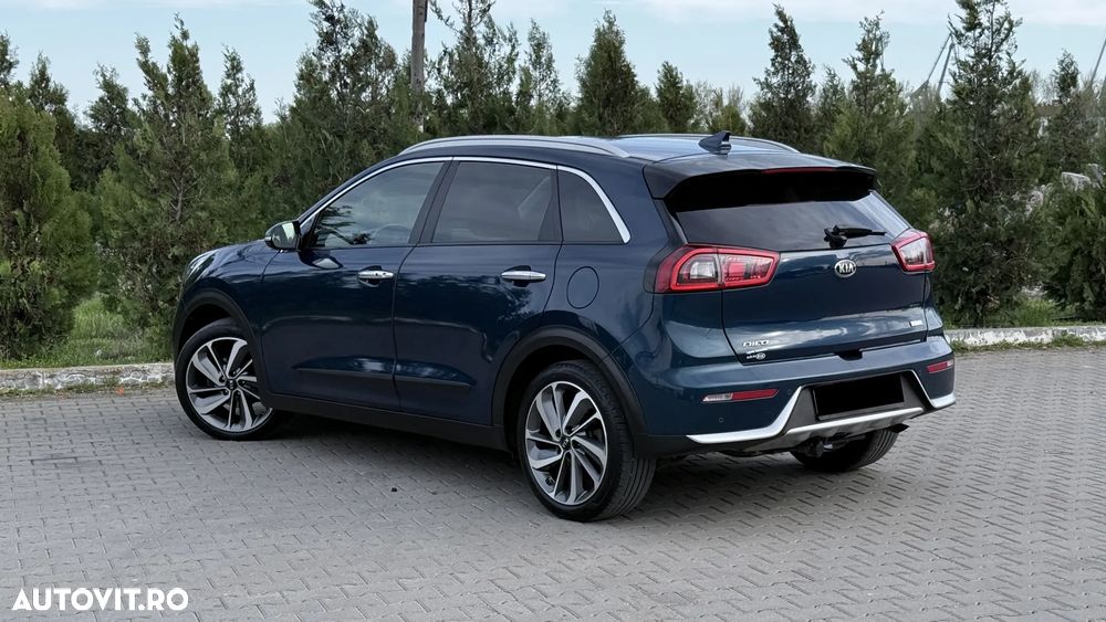Kia Niro 1.6 GDI 2WD Aut. Vision - 3