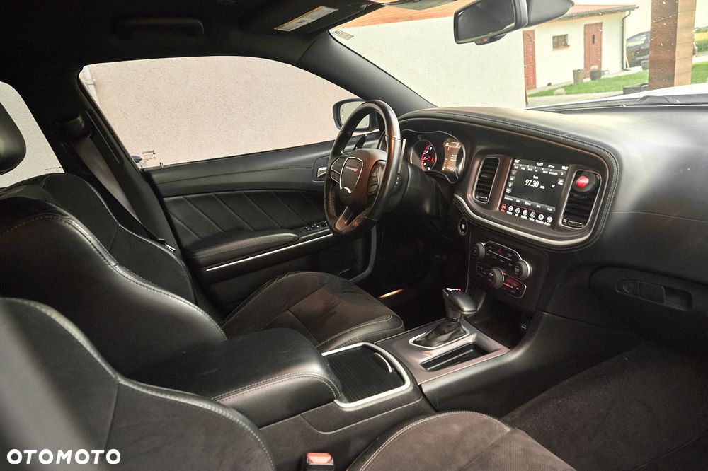 Dodge Charger 5.7 R/T - 4