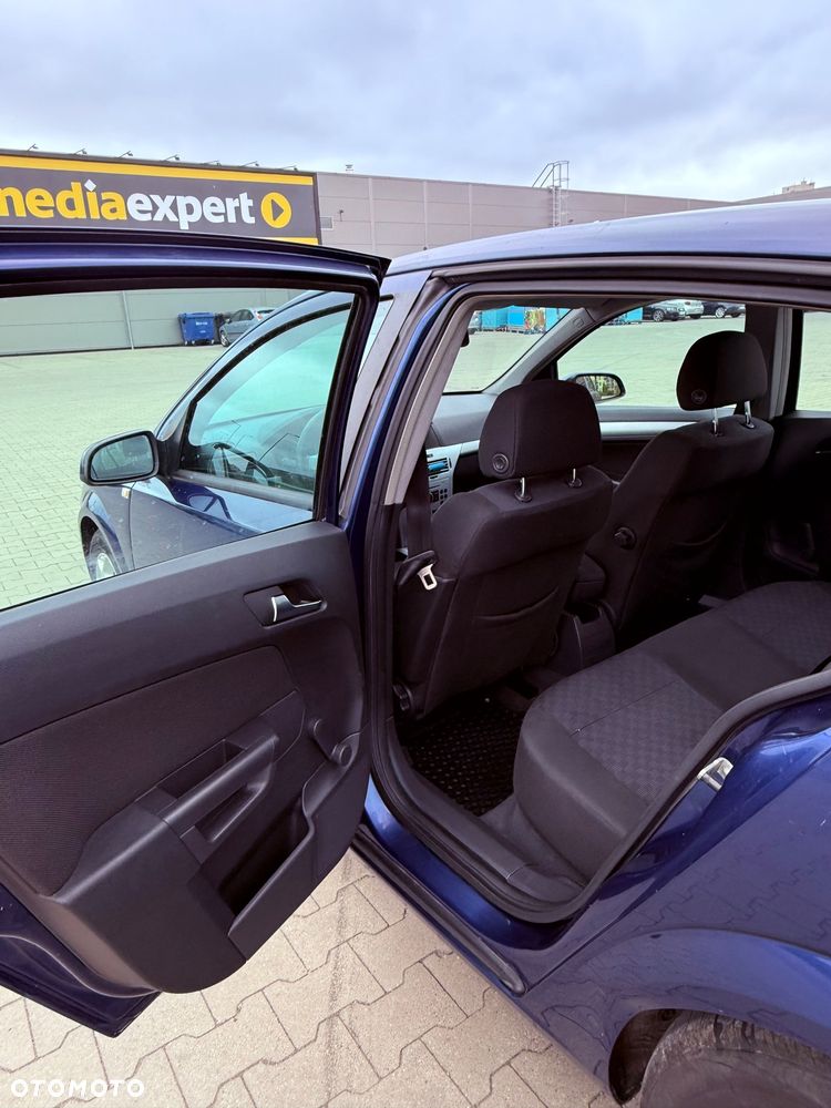 Opel Astra 1.8 Sport - 10