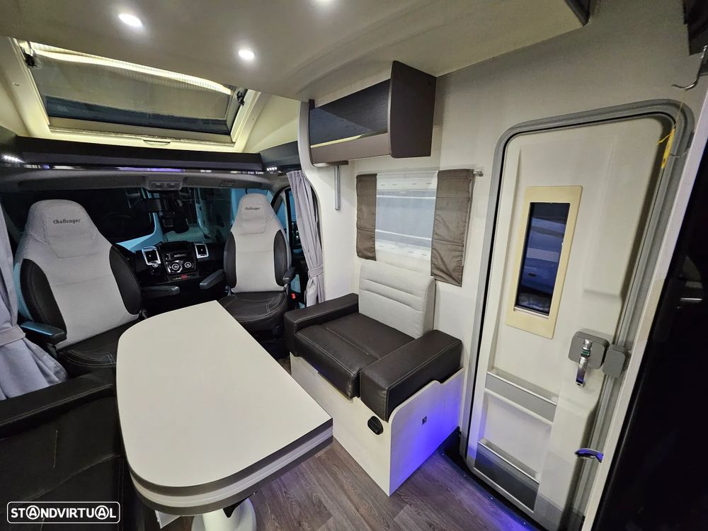 Challenger Genesis 275 Salão Face-to-face - 33