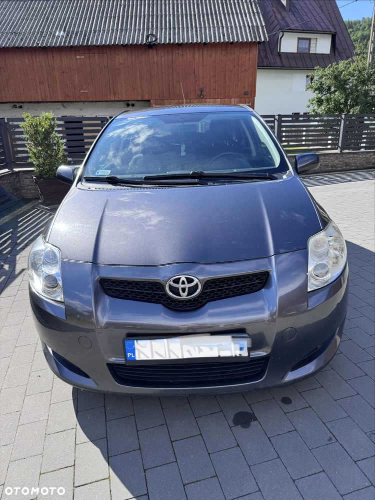 Toyota Auris - 1
