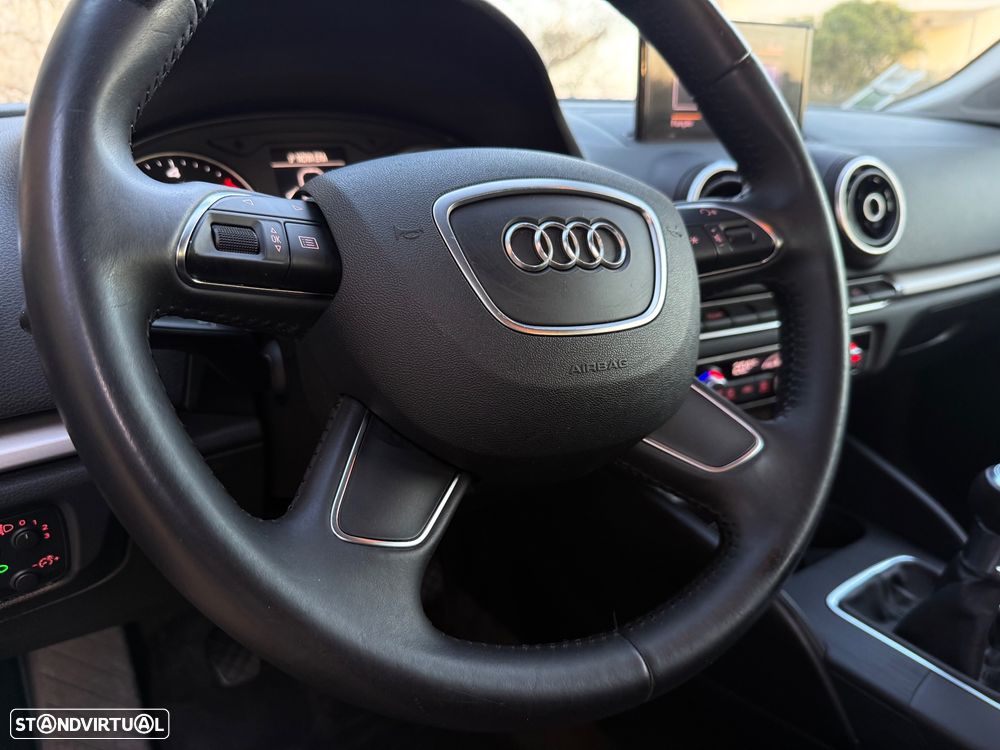 Audi A3 1.6 TDI Attraction - 17