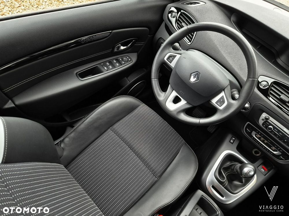 Renault Grand Scenic - 30