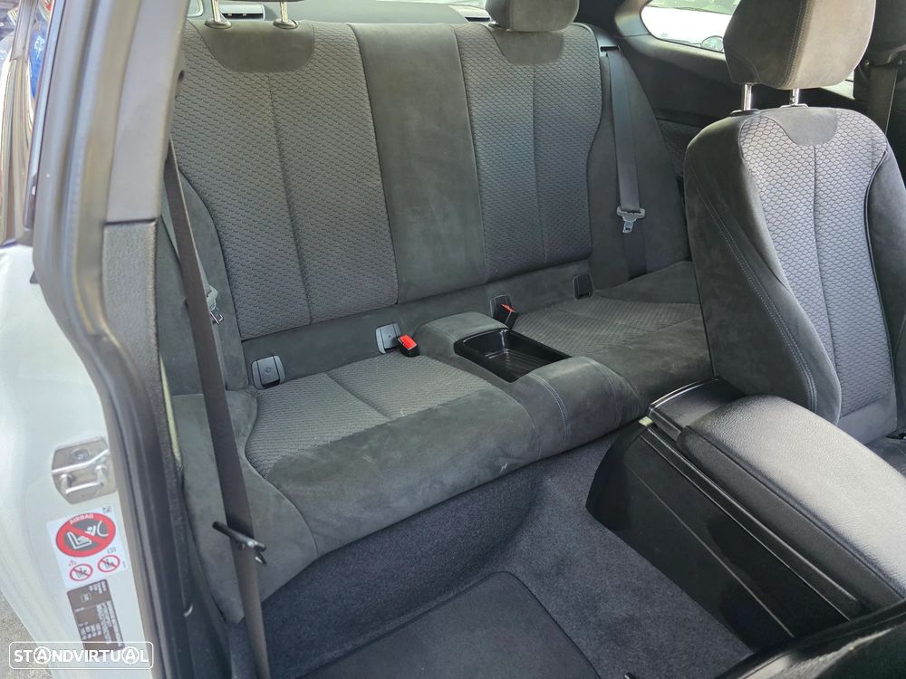 BMW 220 d Coupe Pack M Auto - 28