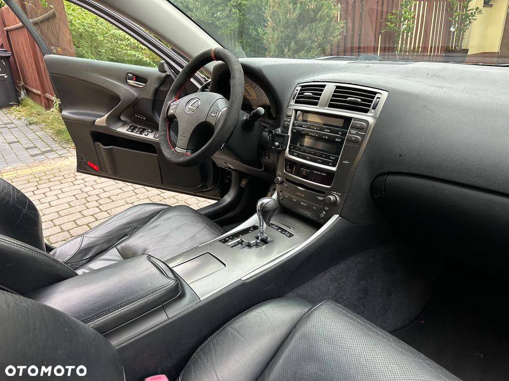 Lexus IS 250 Sport - 15