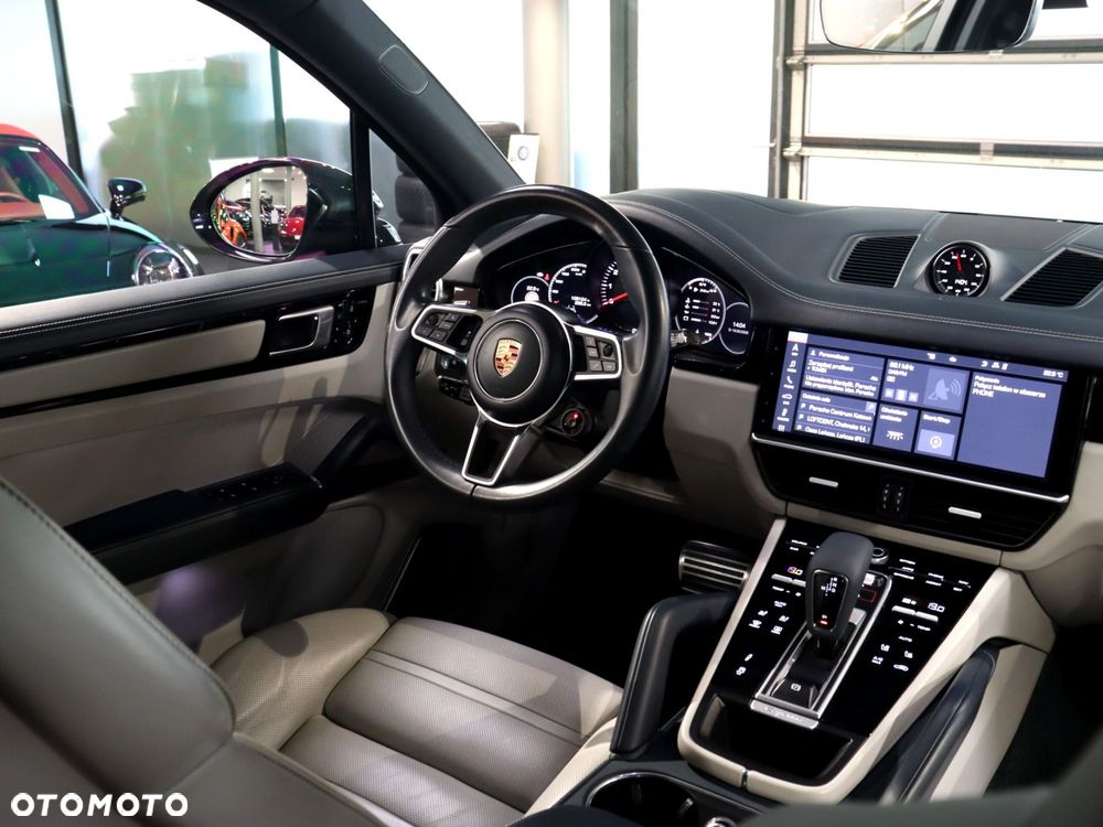Porsche Cayenne S - 18