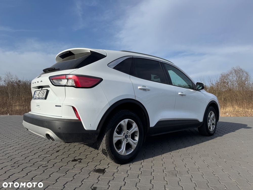 Ford Kuga 2.5 FHEV FWD Titanium - 4