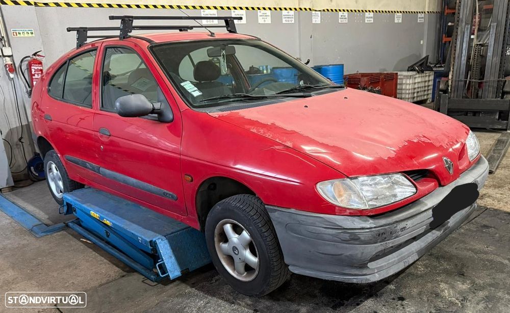 Renault Megane I 1.4 Ano 1997 Para Peças - 2