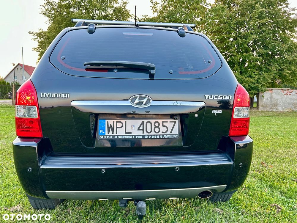 Hyundai Tucson 2.0 Comfort 2WD - 8