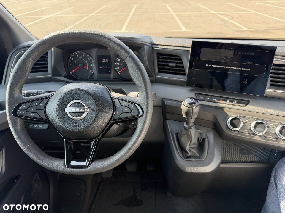 Nissan Interstar - 11