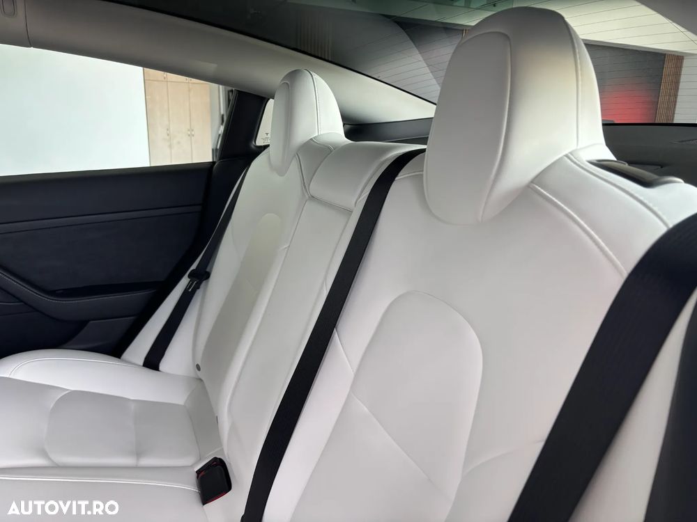 Tesla Model 3 Langstreckenbatterie Allradantrieb Dual Motor - 15