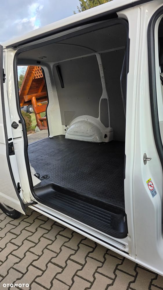 Volkswagen Transporter T6 - 23