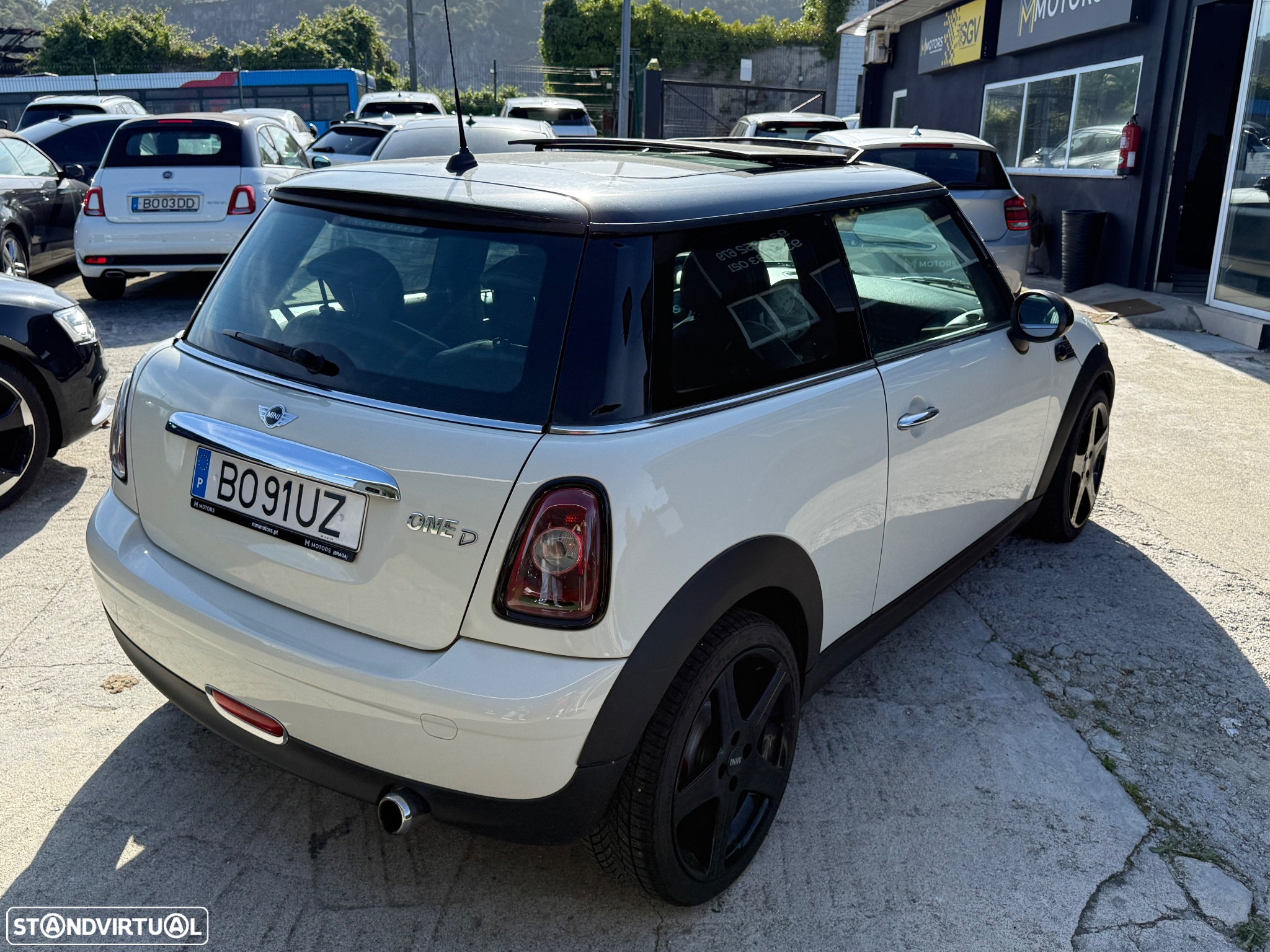 MINI 3 Portas Cooper D - 30