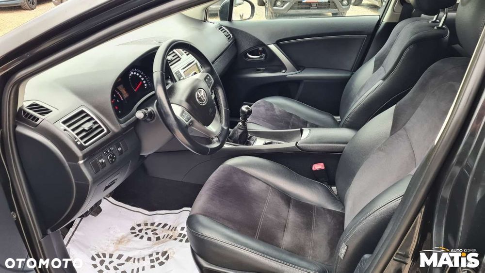 Toyota Avensis - 6