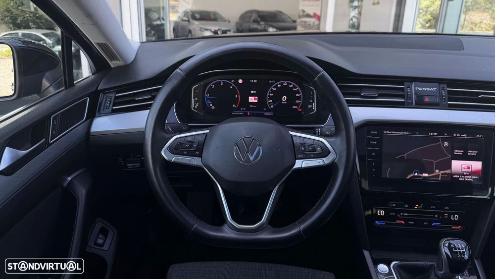 Volkswagen Passat Variant 2.0 TDI Business — fotografia 17