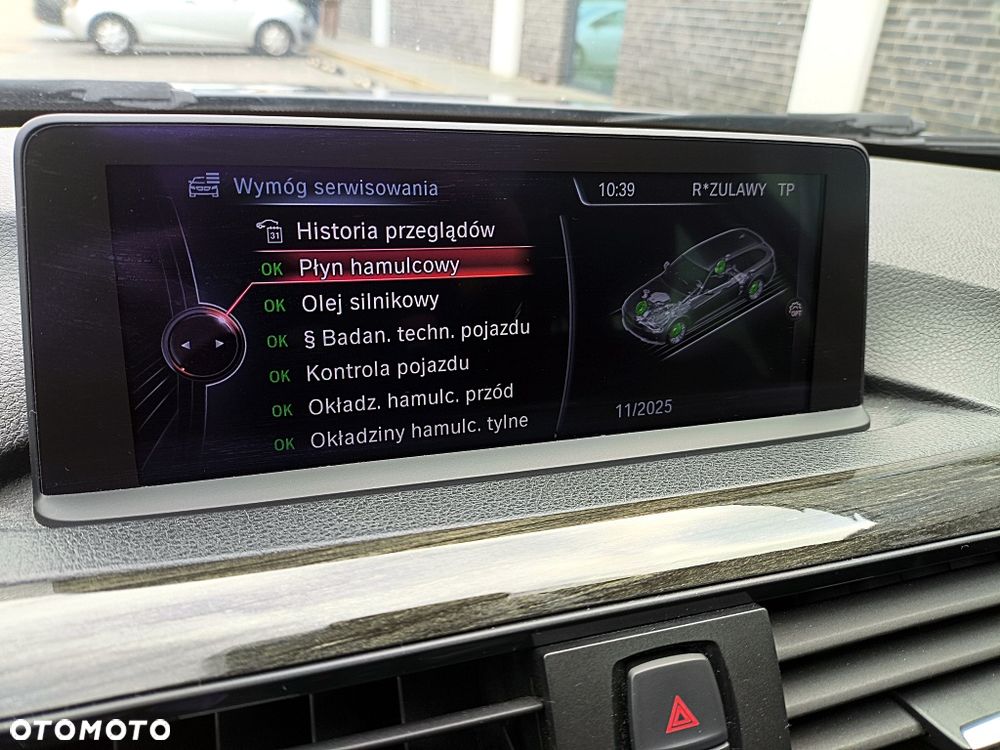 BMW Seria 3 330d Luxury Line - 32